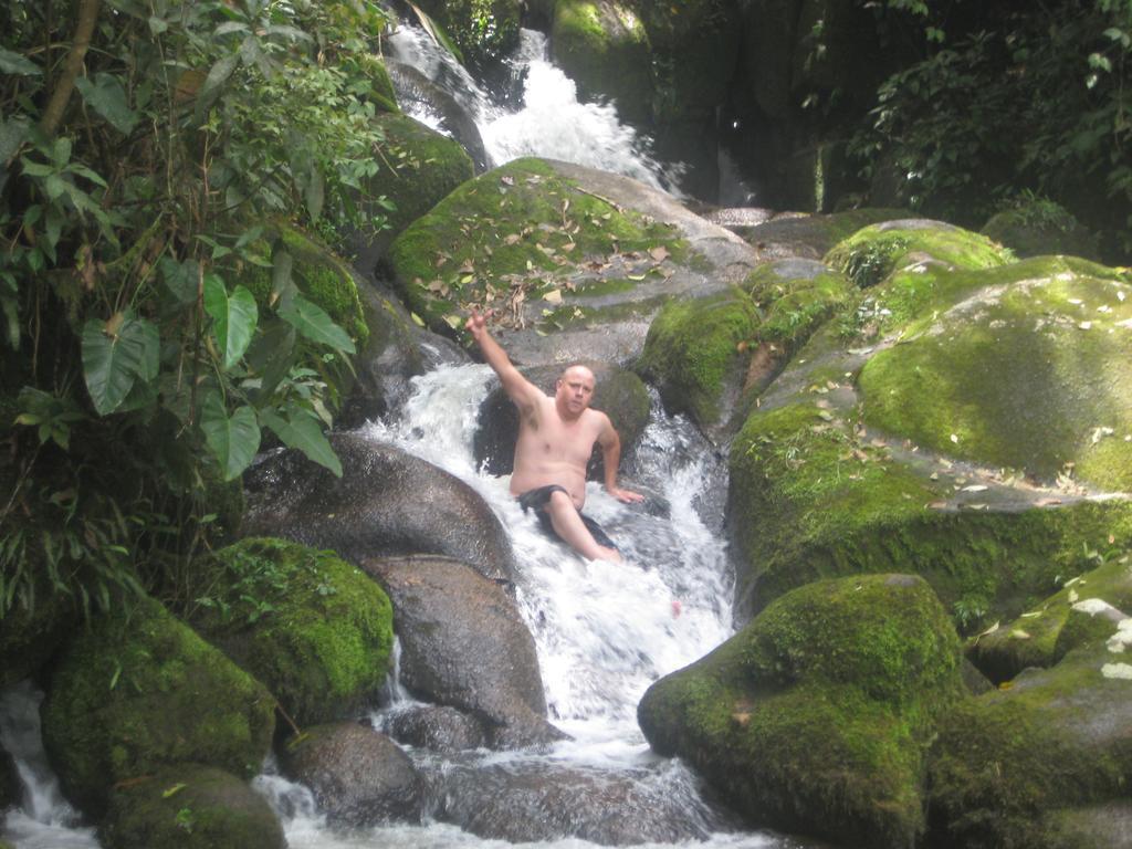 Pousada Recanto Dos Pinheiros Pilar do Sul エクステリア 写真